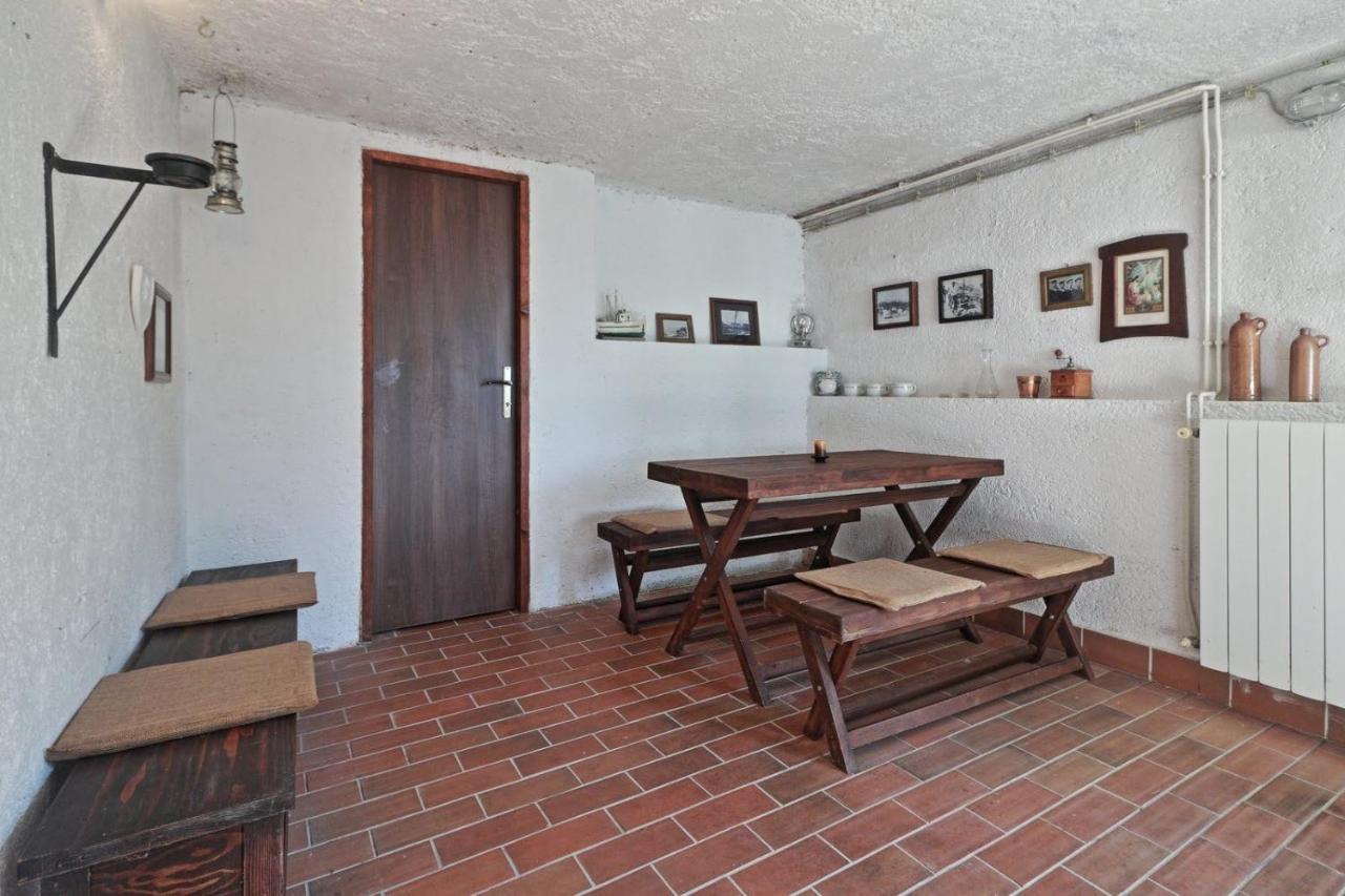 Two Olives Villa Vrbnik Ngoại thất bức ảnh