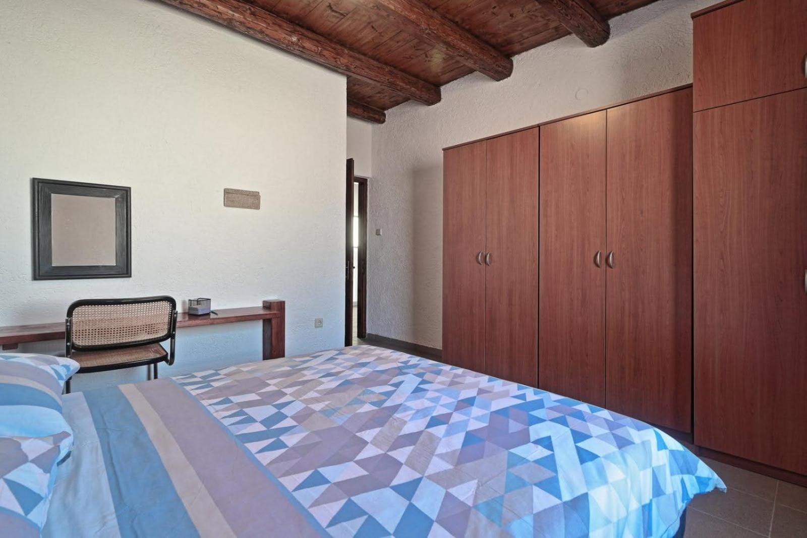 Two Olives Villa Vrbnik Ngoại thất bức ảnh