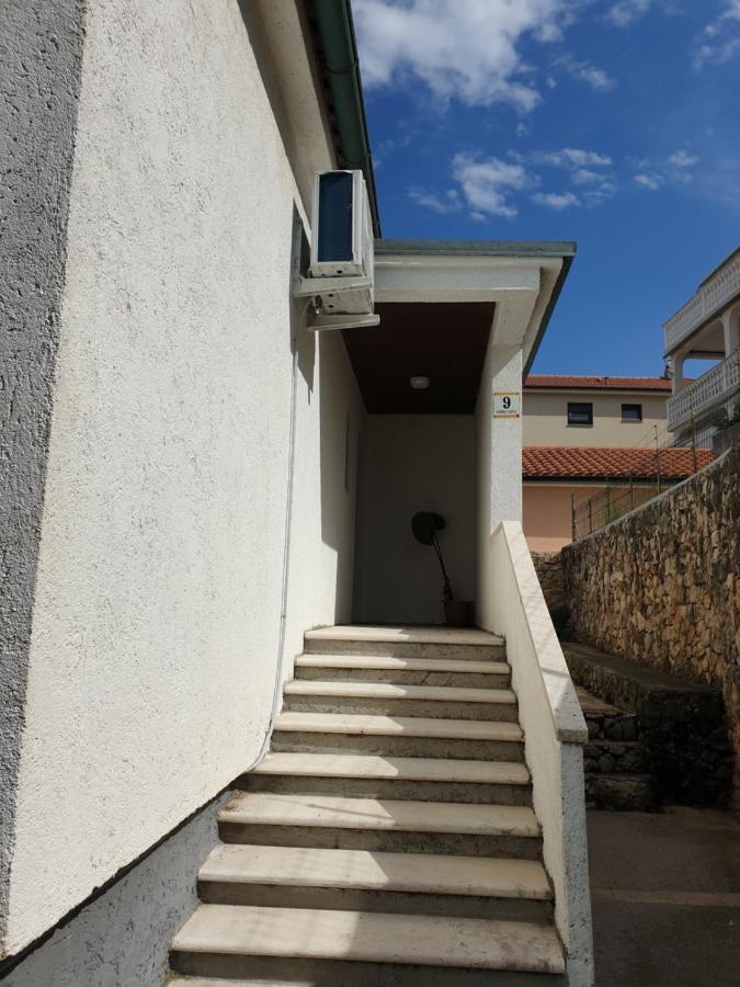 Two Olives Villa Vrbnik Ngoại thất bức ảnh
