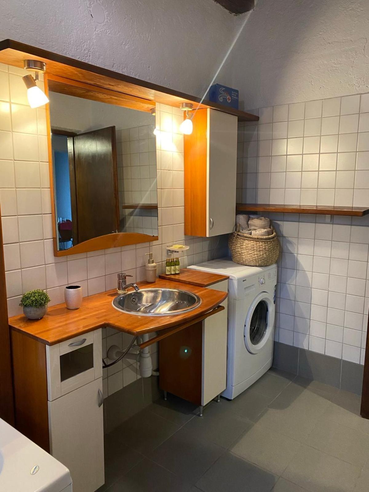 Two Olives Villa Vrbnik Ngoại thất bức ảnh